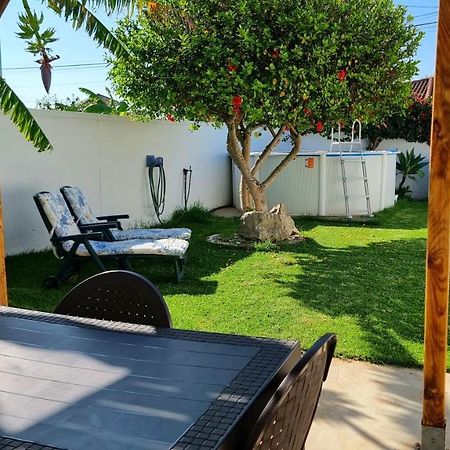Apartamento privado con jardin, piscina elevada y bbq Chiclana de la Frontera Exterior foto