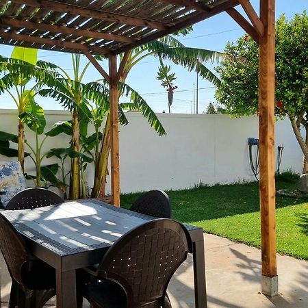 Apartamento privado con jardin, piscina elevada y bbq Chiclana de la Frontera Exterior foto