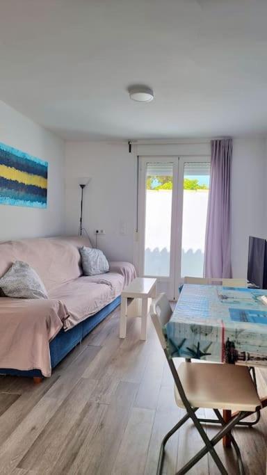 Apartamento privado con jardin, piscina elevada y bbq Chiclana de la Frontera Exterior foto