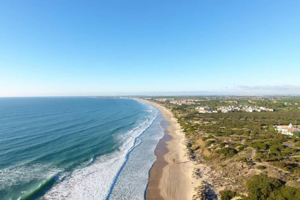 Apartamento privado con jardin, piscina elevada y bbq Chiclana de la Frontera Exterior foto