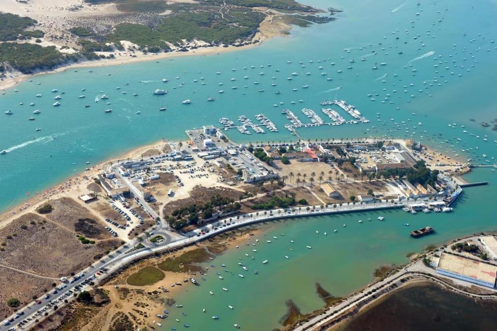 Apartamento privado con jardin, piscina elevada y bbq Chiclana de la Frontera Exterior foto